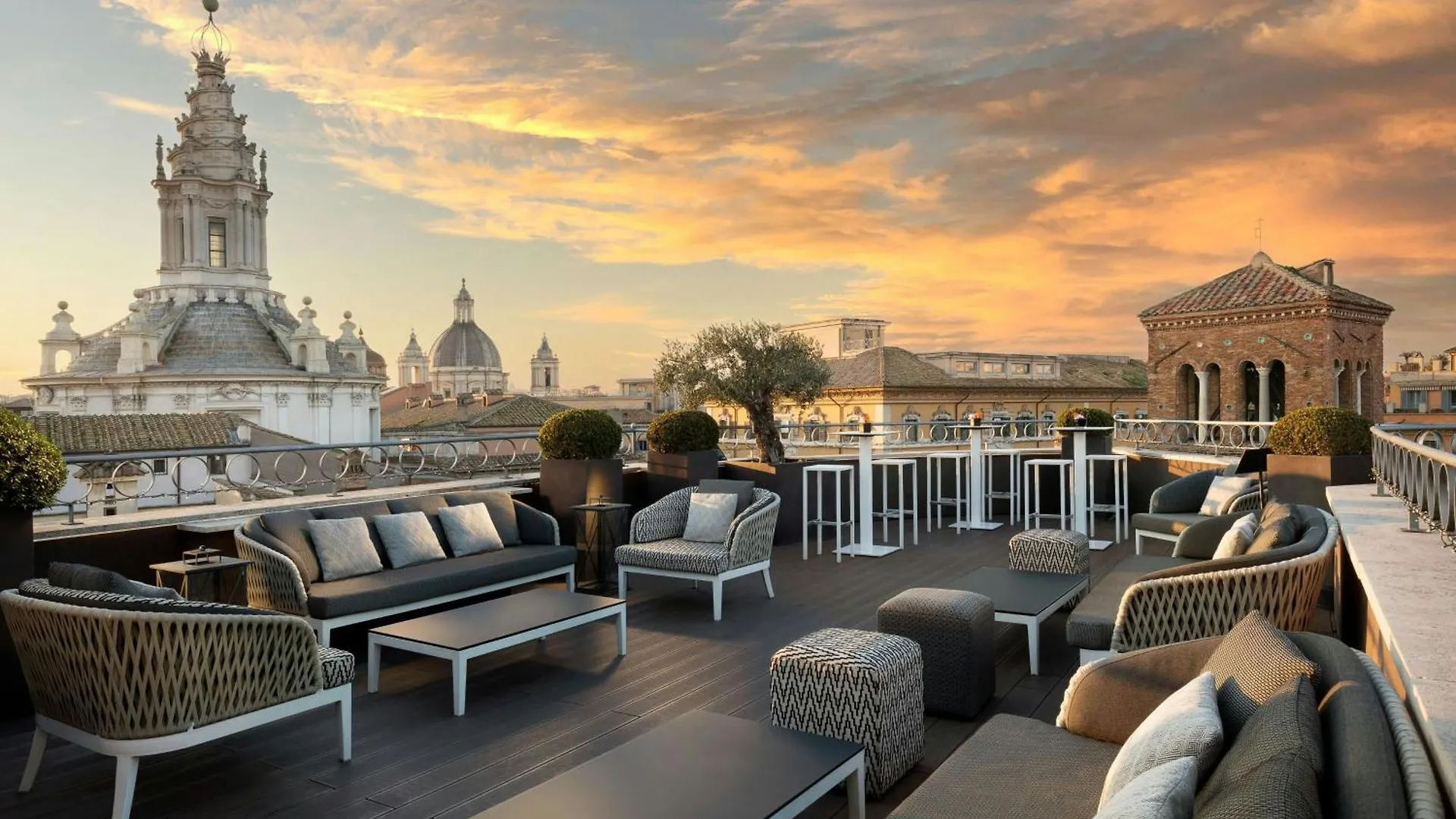 The Pantheon Iconic Rome Hotel, Autograph Collection 5*,